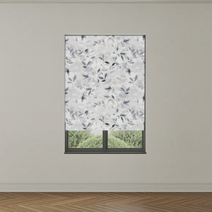 Lettie Grayscale (ISST-161)