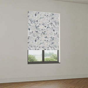 Lettie Grayscale (ISST-161)