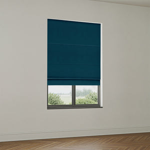 Romi Peacock (ISST-243)